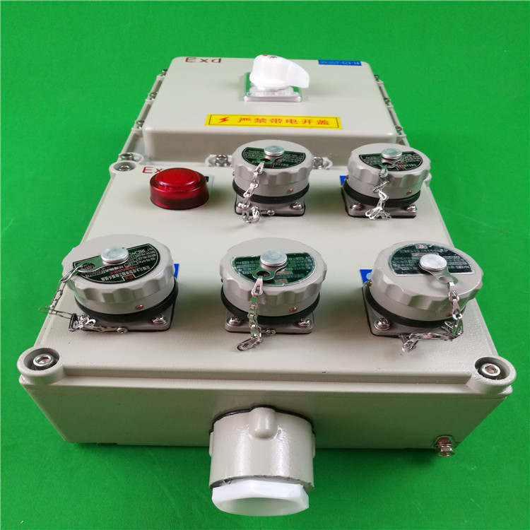 Newly added pump room explosion-proof maintenance box with non-spark socket BXX